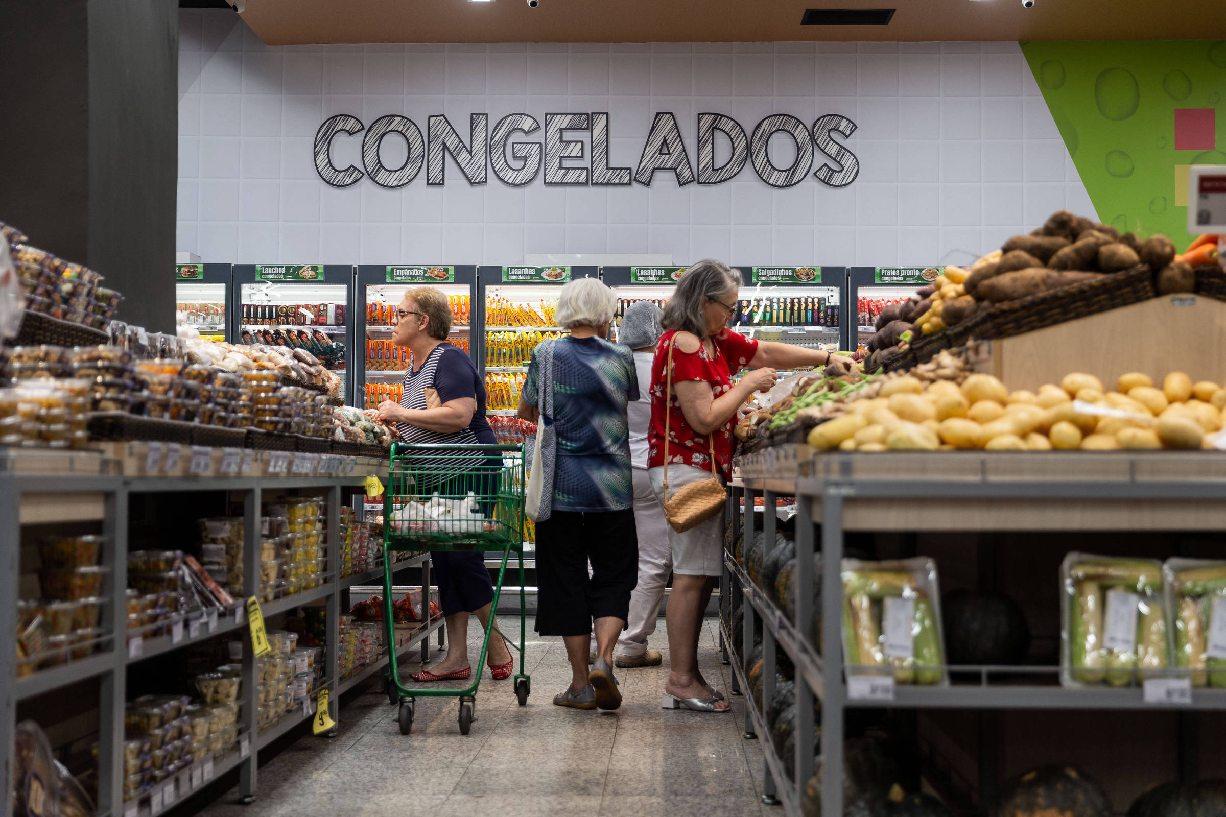 Inflação desacelera a 0,43% em abril