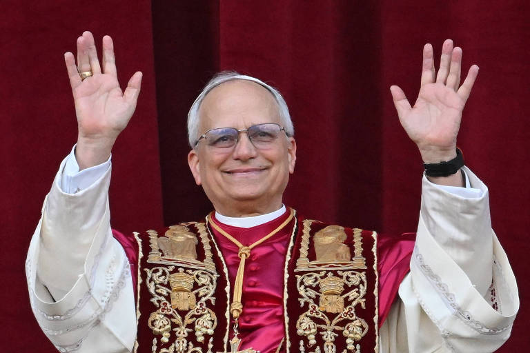 Direita liga fraude do INSS ao Vaticano e dá sobrevida ao tema nas redes sociais