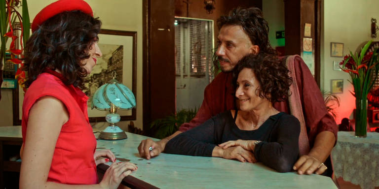 A atriz Marcélia Cartaxo em cena do filme 'Lispectorante', de Renata Pinheiro