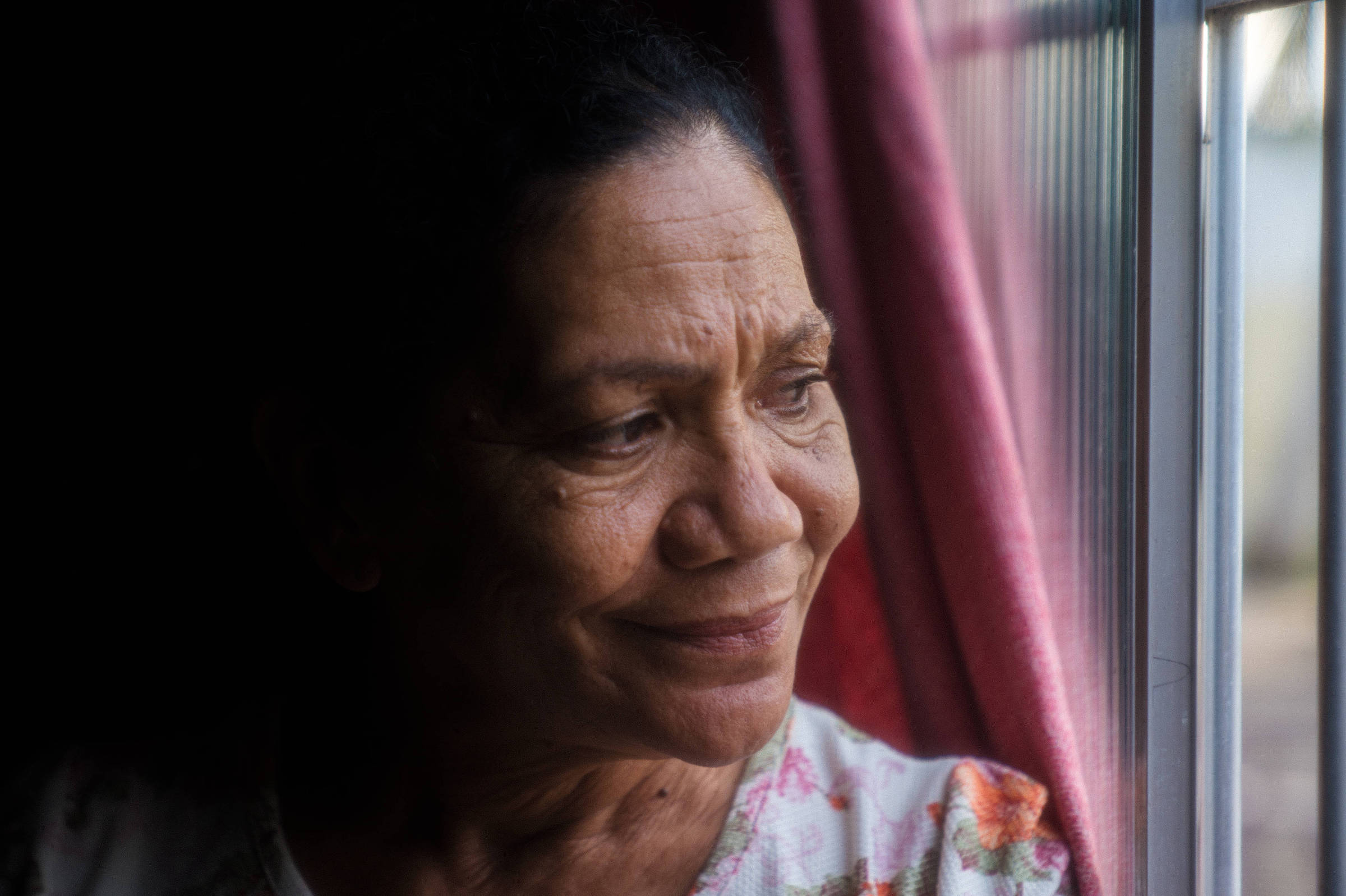 Feito só de cartões postais, filme 'Betânia' une gêneros sem jeito