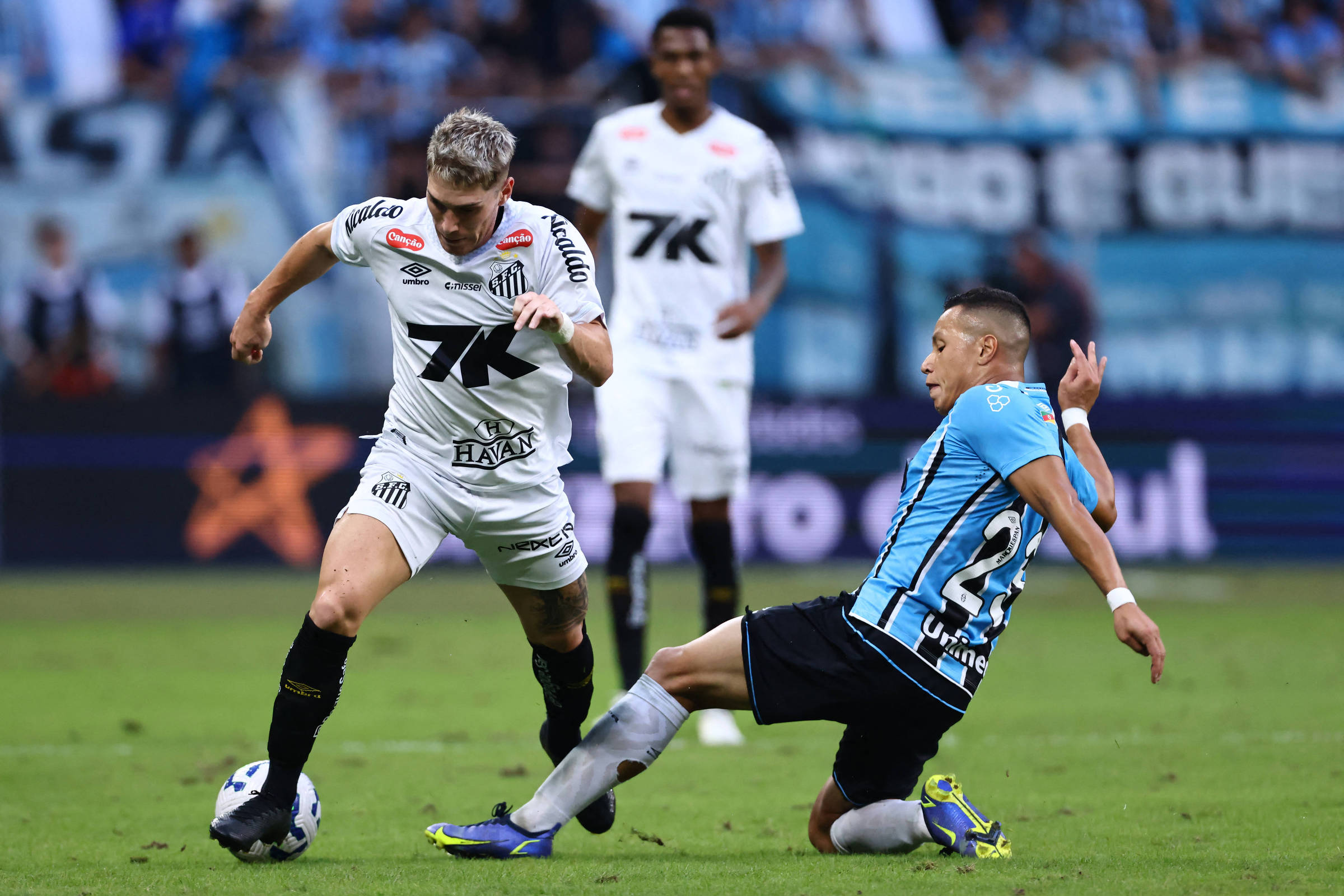 Santos recebe o Ceará no Allianz pelo Brasileiro; veja destaques da TV