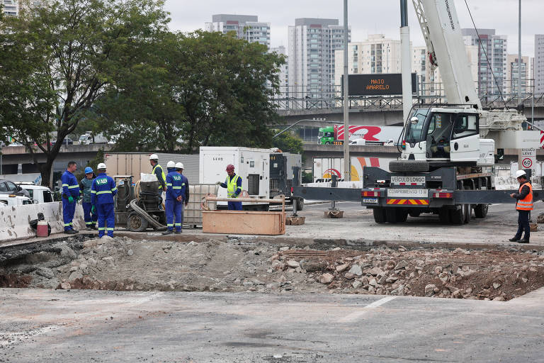 Sabesp adia liberação de faixa da marginal Tietê
