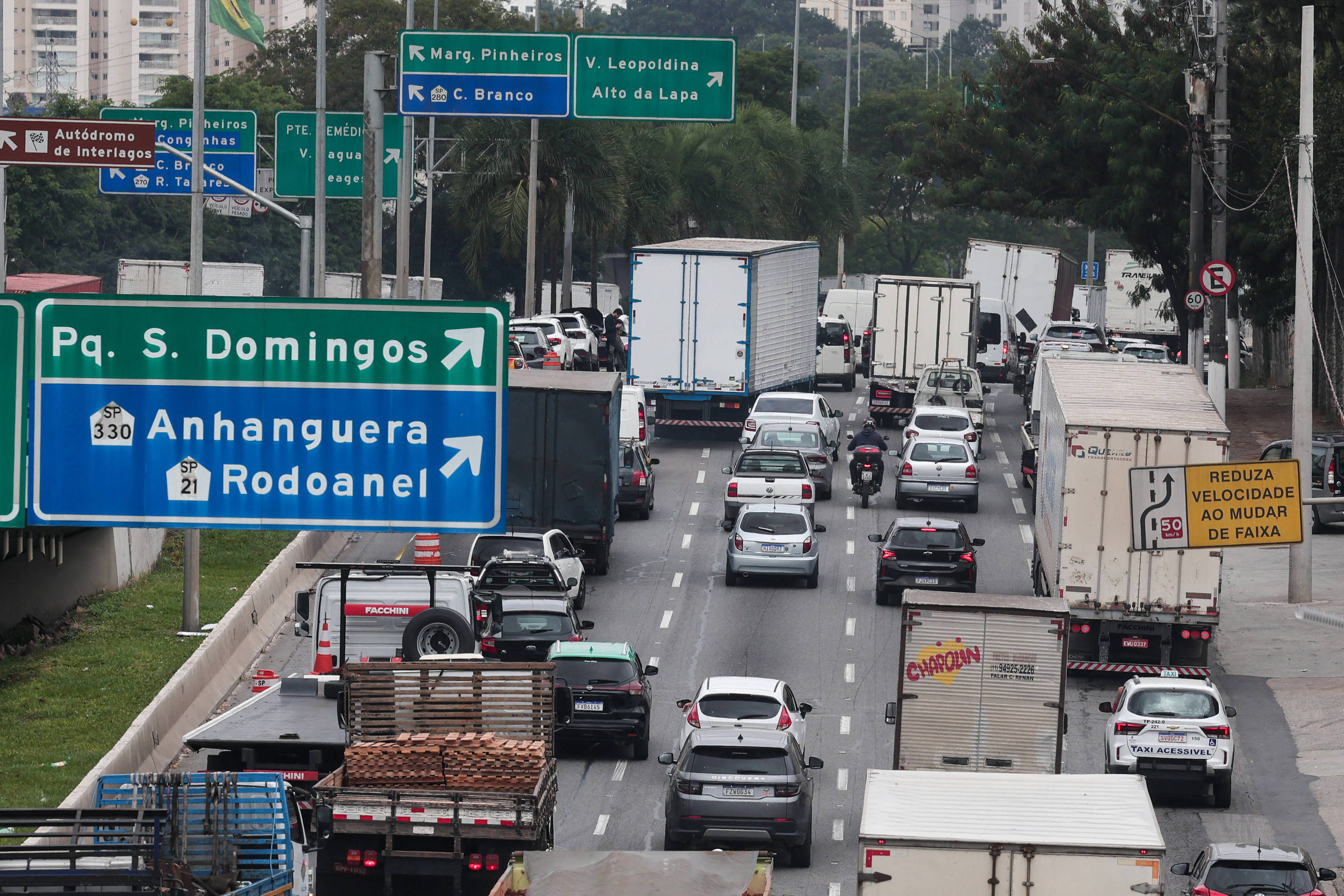 Valor médio do IPVA por veículo cai, mas arrecadação cresce 2,1% em 2024