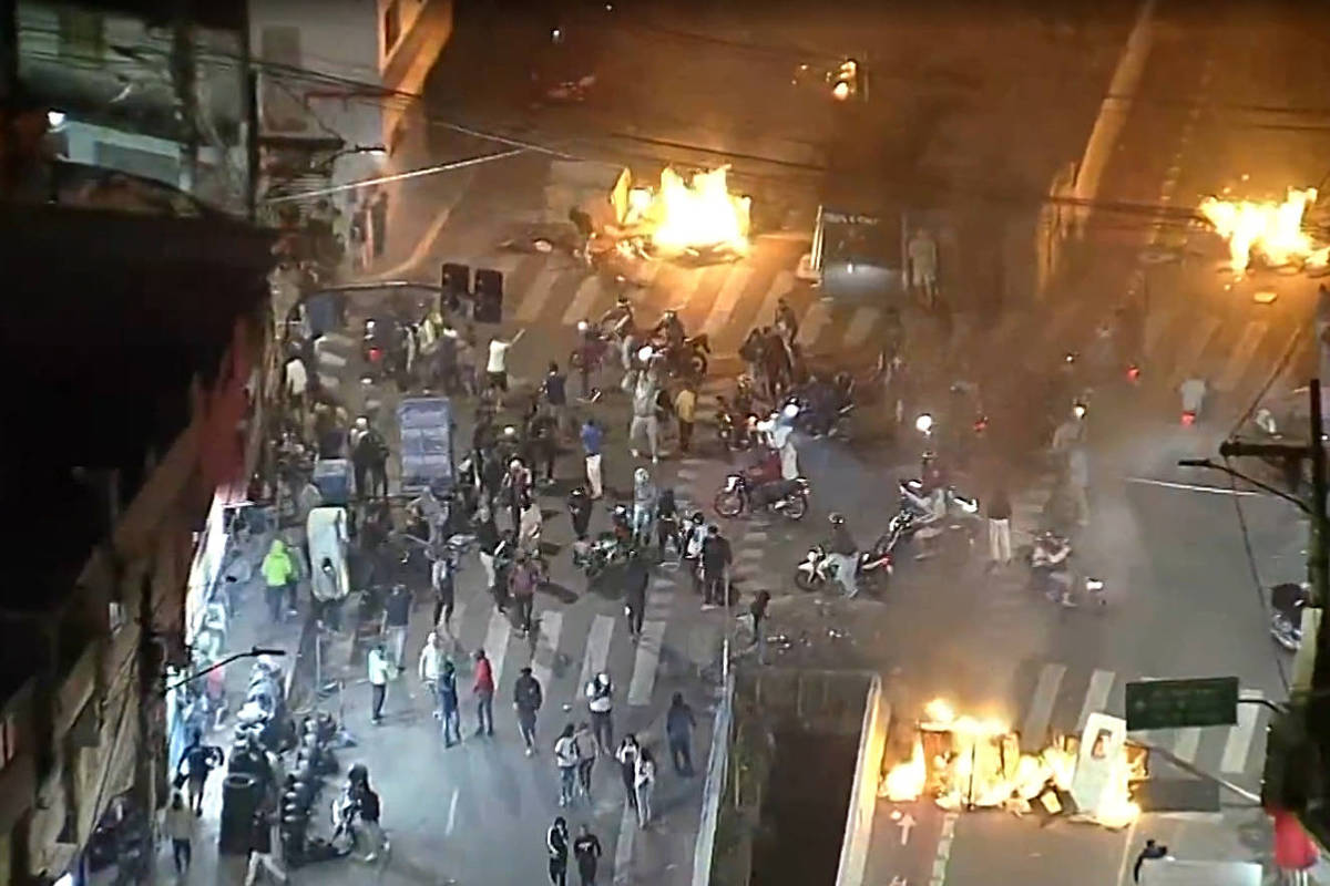 Avenida é liberada depois de manifestação em Paraisópolis, em SP