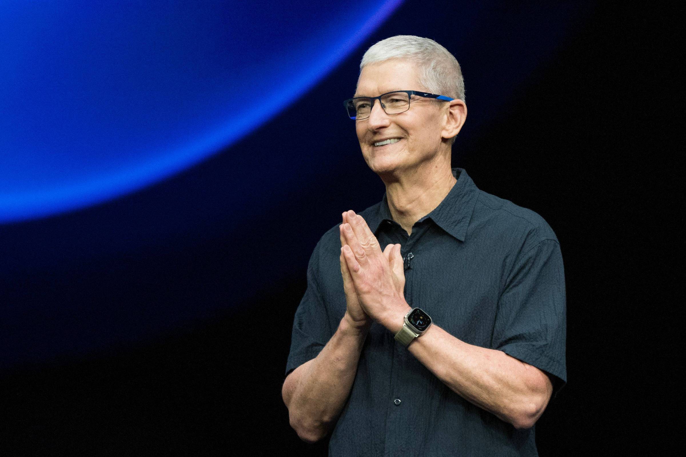 Trump diz que conversou com Tim Cook, da Apple, após acordo sobre tarifas