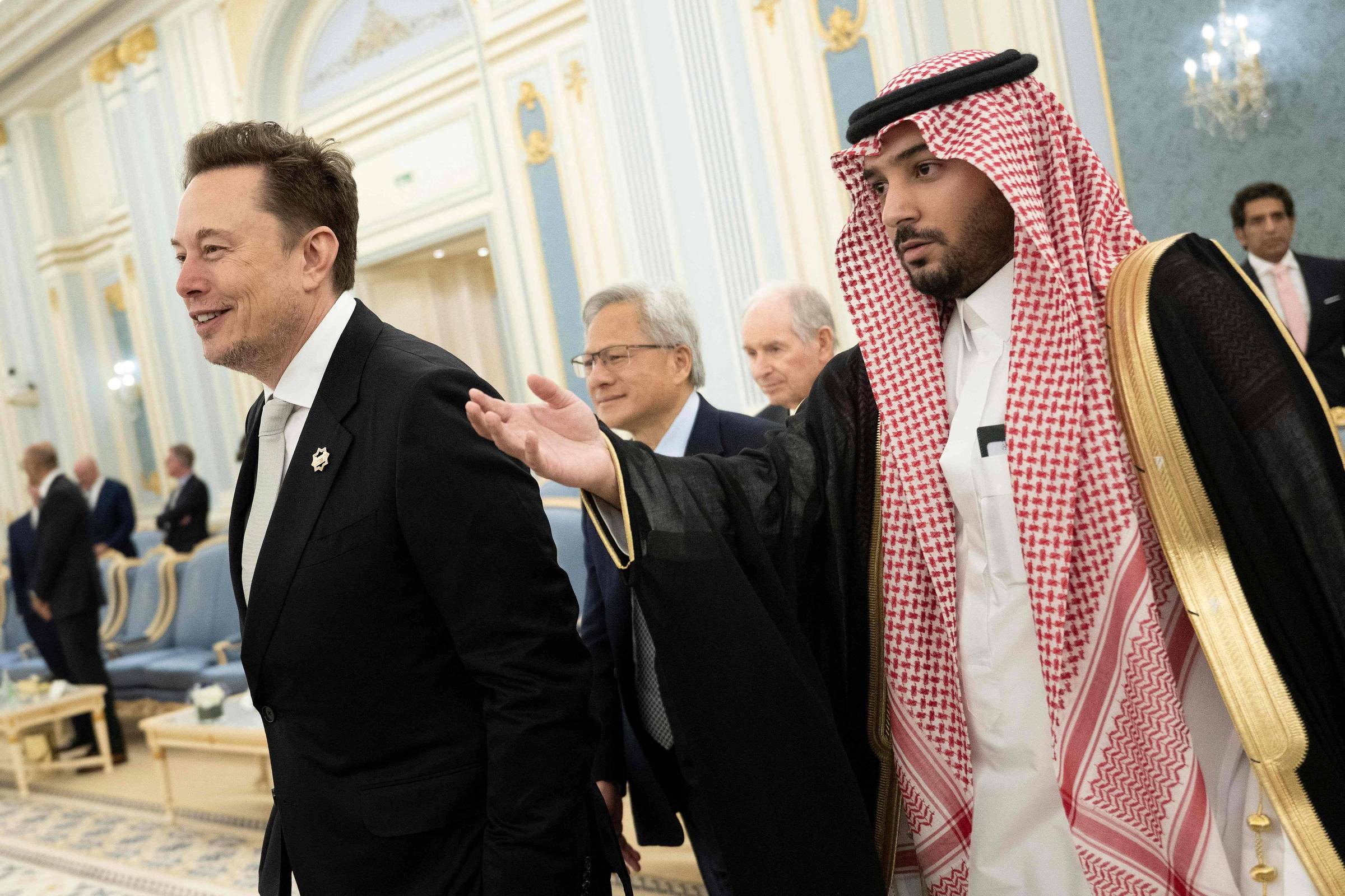 Por que titãs da tecnologia dos EUA se juntaram a Trump na Arábia Saudita