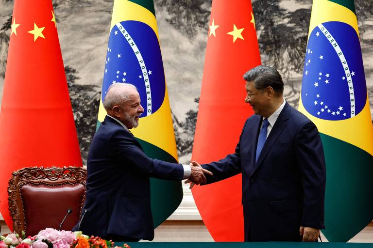 Lula deve voltar sem decisão chinesa sobre ferrovia, mas com avanços em cooperação financeira