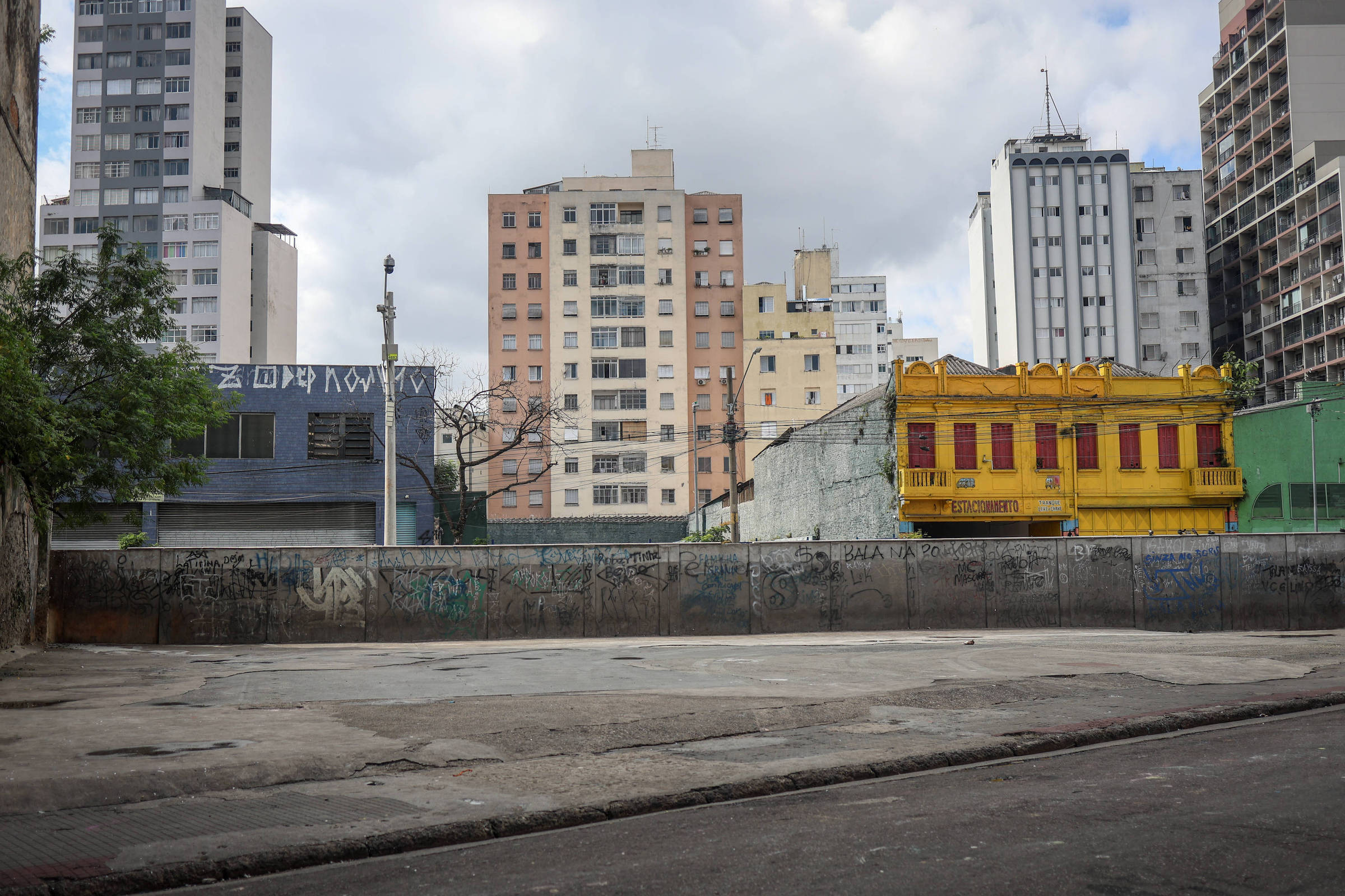 Usuários somem de principal ponto da cracolândia, no centro de São Paulo