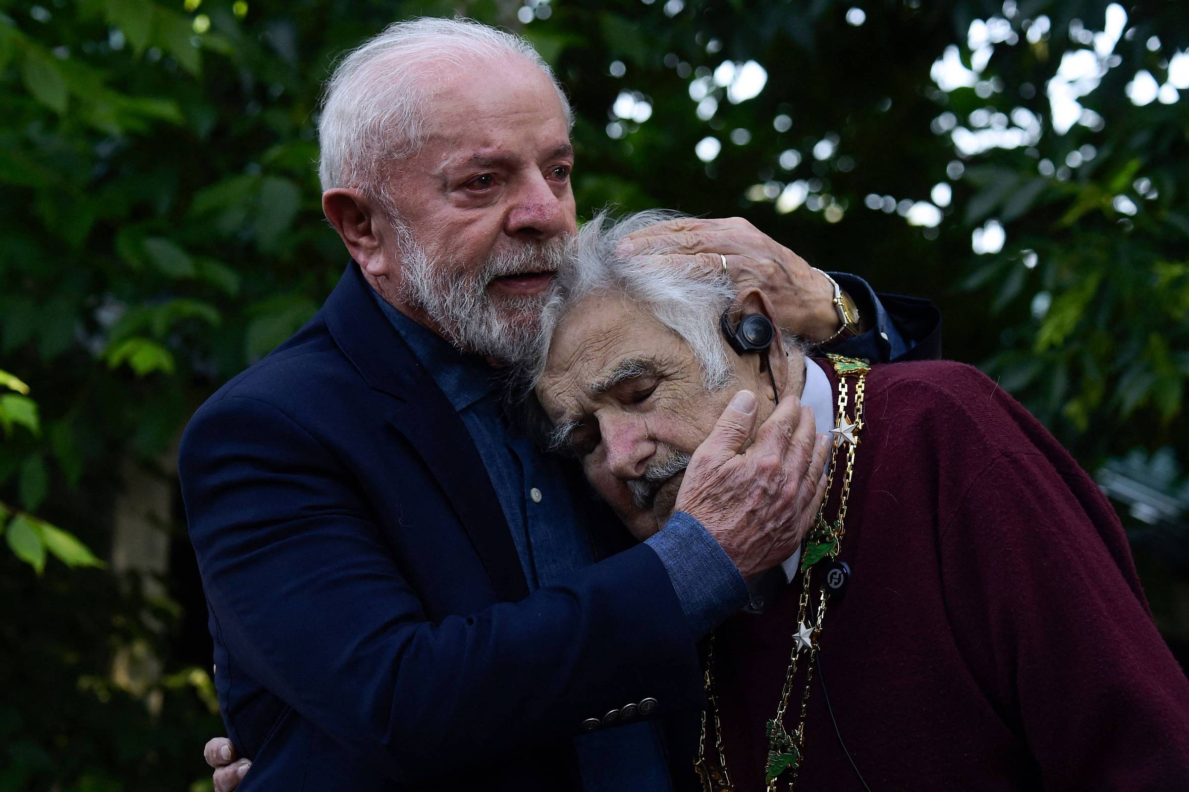 Na China, Lula diz que vai a funeral de Mujica em Montevidéu