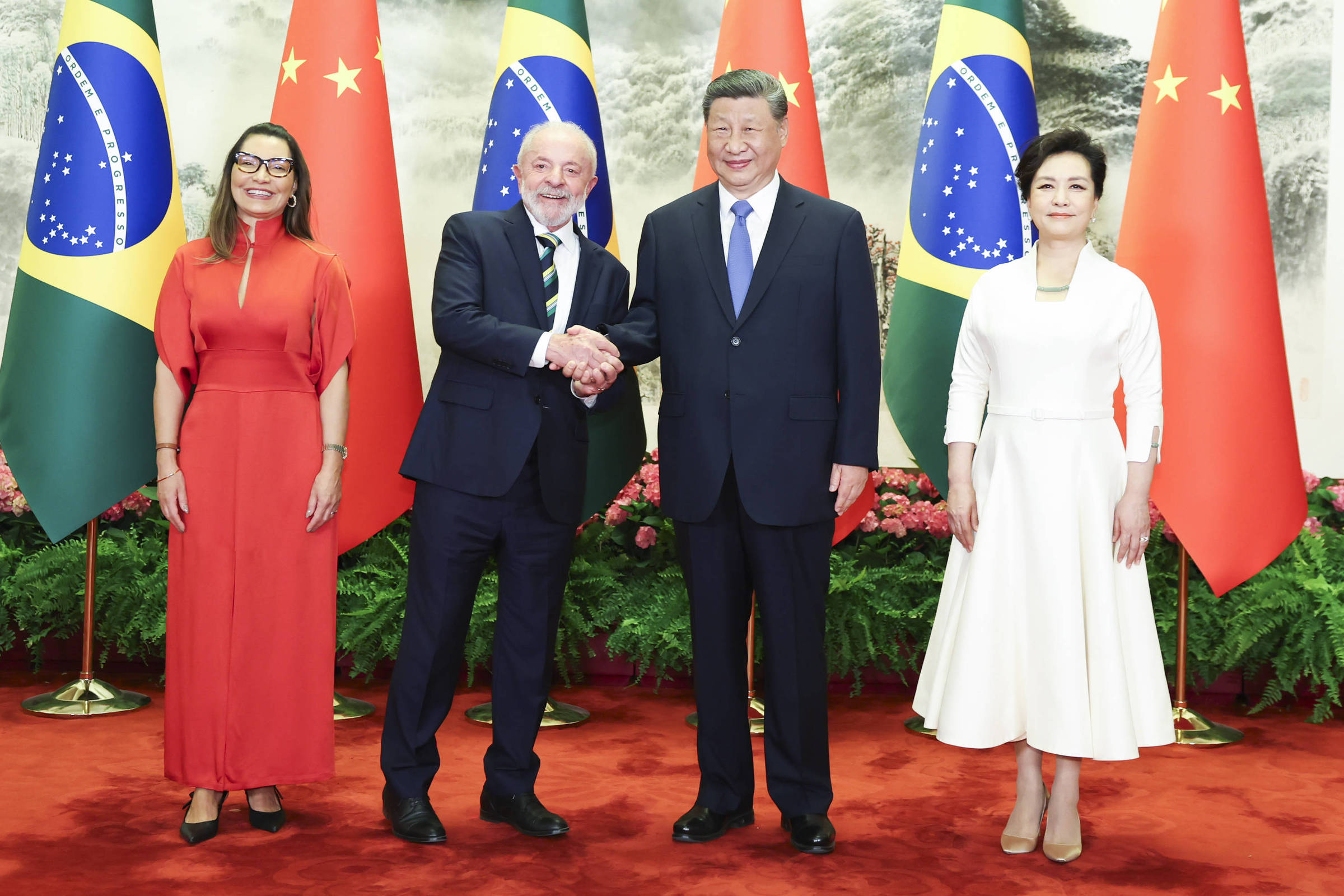 Fala de Janja sobre TikTok causa climão em encontro entre Lula e Xi Jinping