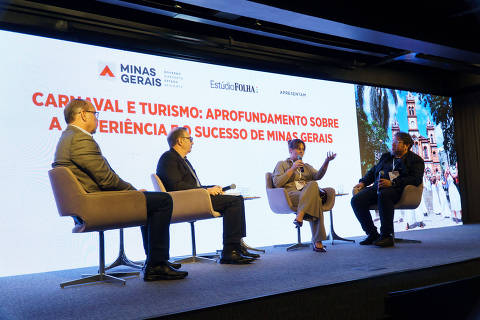 Debatedores durante o painel Planejamento, execução e resultados do Carnaval Mineiro