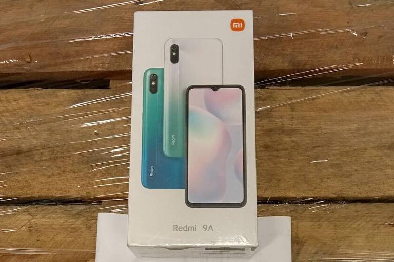 Leilão da Receita Federal tem automóvel por R$ 1.940 e iPhone por R$ 410