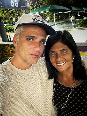 Bruno Gagliasso posa com a mãe após fazerem as pazes 

@brunogagliasso - 12.mai.25/Instagram