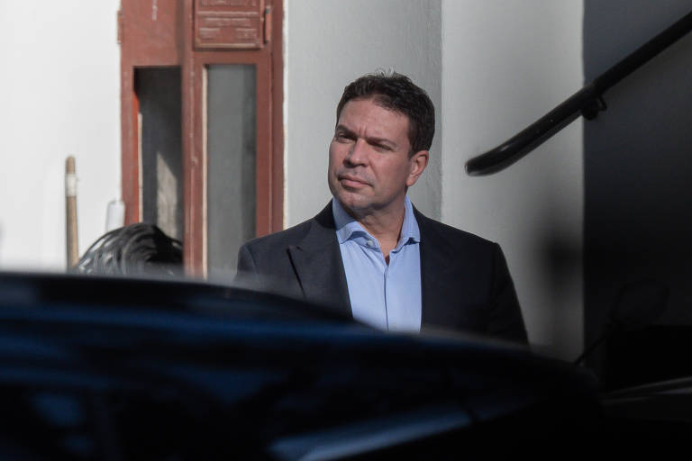 Em outra derrota, a Câmara aprovou projeto que suspende a ação penal contra Alexandre Ramagem (PL-RJ), potencialmente abrangendo todo o processo da trama golpista de 2022 e beneficiando o ex-presidente Jair Bolsonaro (PL)