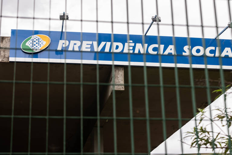 Com apoio do centrão, a oposição obteve assinaturas para uma CPI que investigue o esquema de descontos ilegais em aposentadorias e pensões do INSS