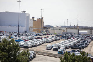 900 Workers Laid Off At Auto Plants Supplying Factories In Canada And Mexico After Tariffs