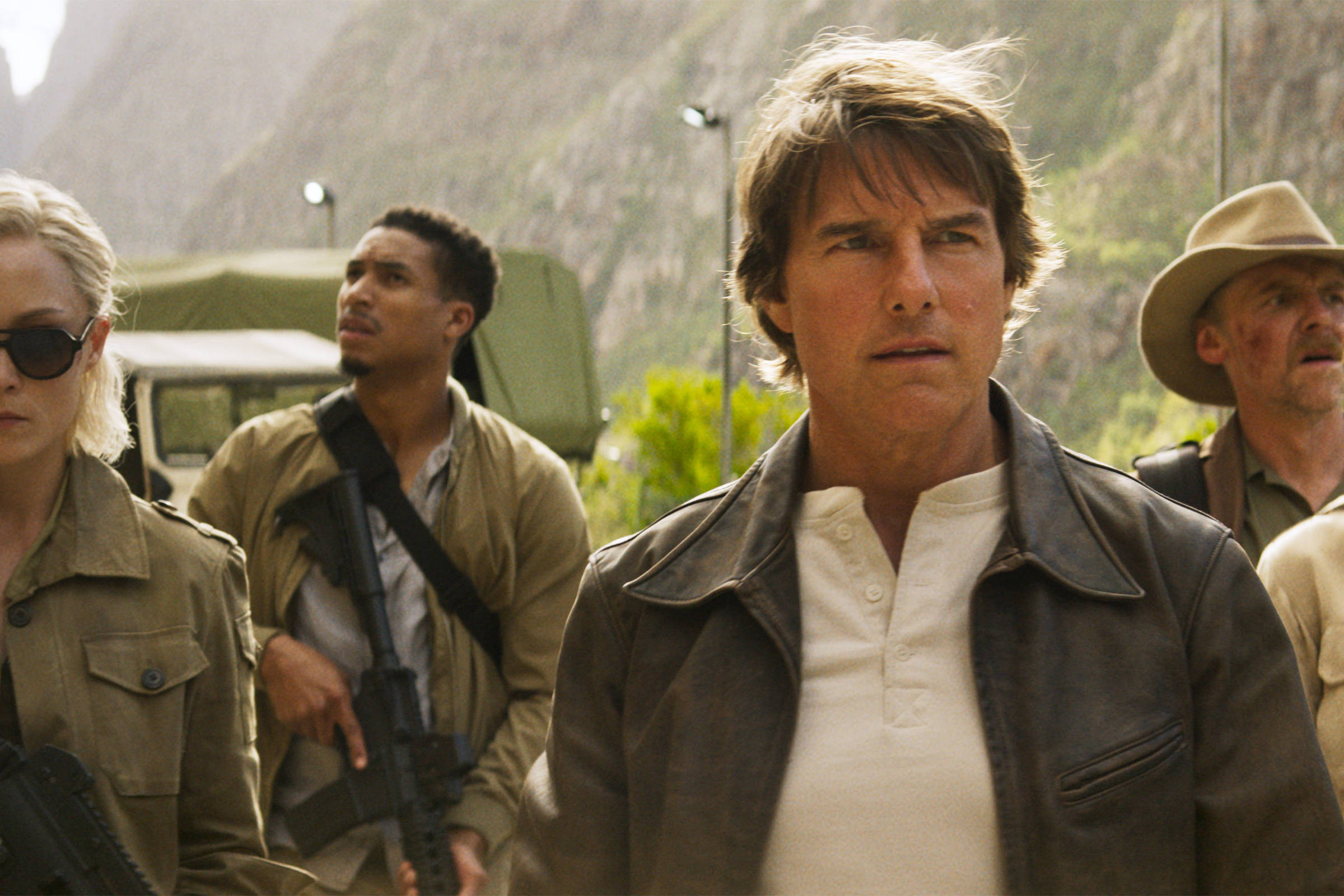 Tom Cruise luta contra IA vilã em 'Missão: Impossível' que soa como despedida