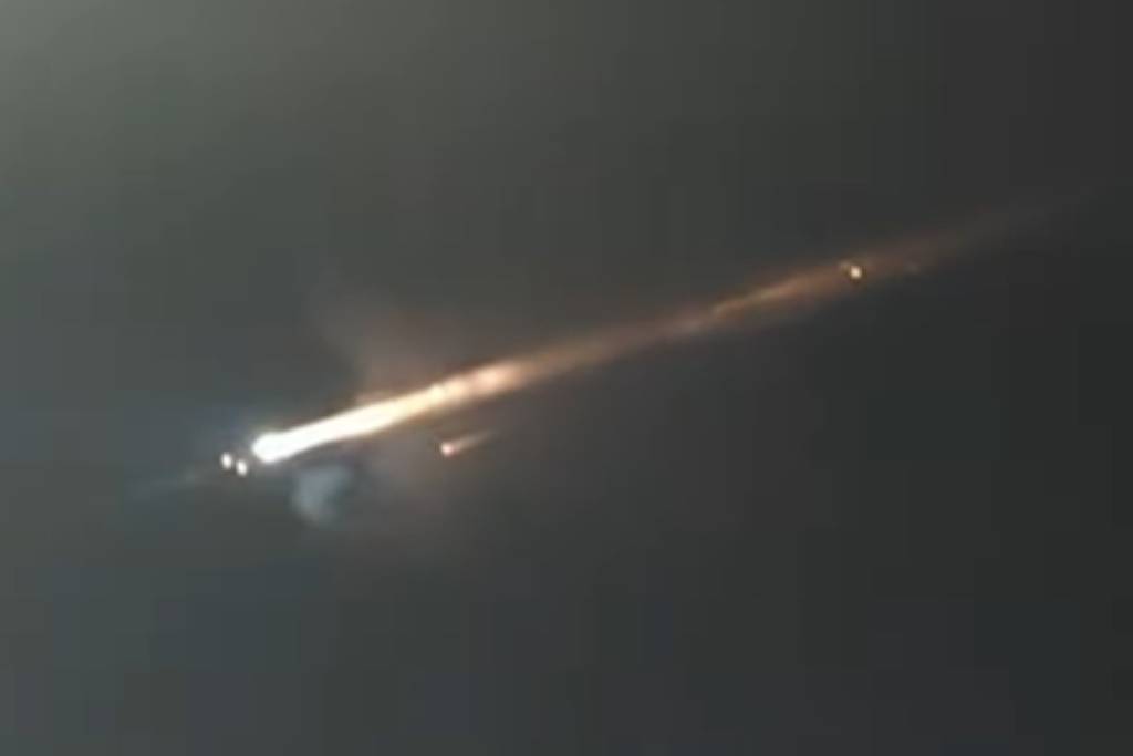 Bola de fogo cruzando o céu do Brasil possivelmente era foguete da SpaceX