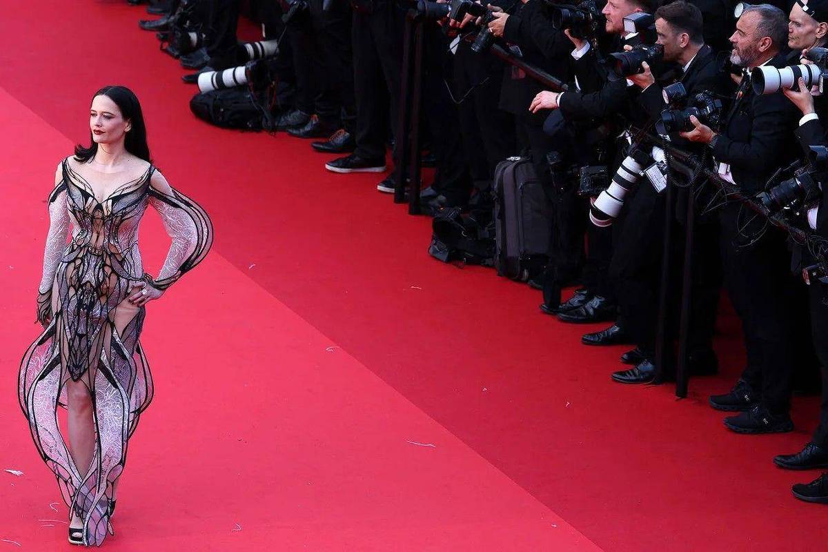 Por que Festival de Cannes veta trajes transparentes e vestidos 'volumosos'?