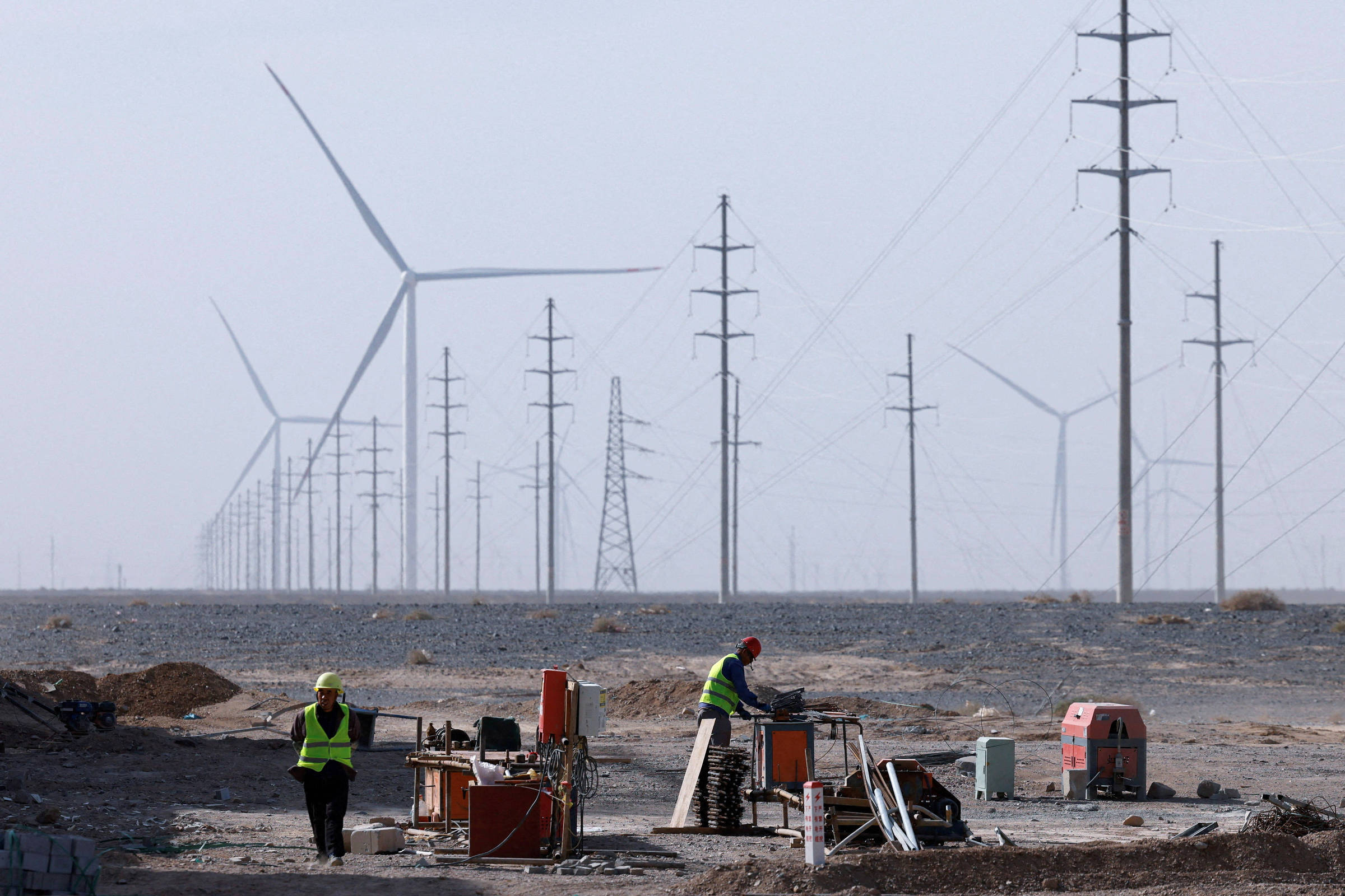 Pela primeira vez, energia limpa reduz emissão de CO2 na China
