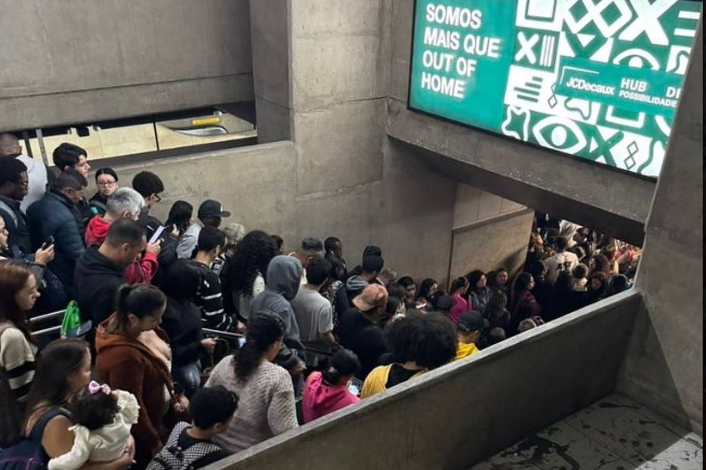 Linha 1-azul do Metrô de SP opera com velocidade reduzida nesta sexta-feira (16)
