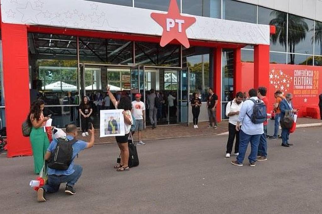 Eleição para diretório nacional do PT terá chapa formada por negros