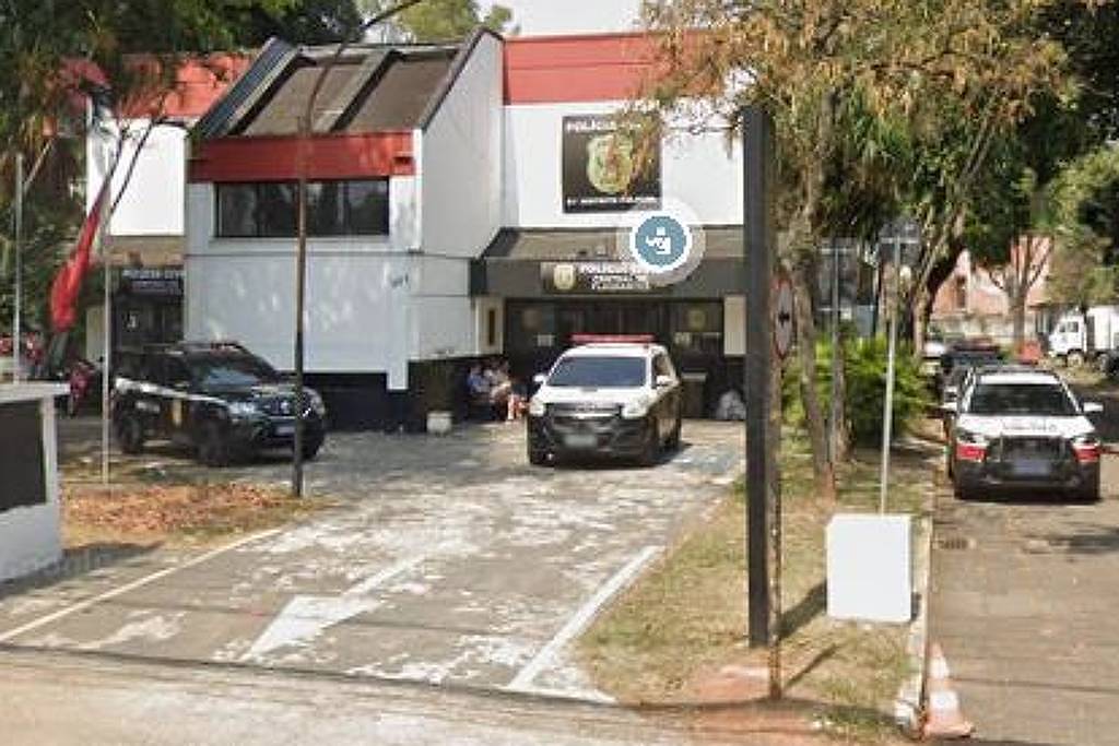 Mulher é encontrada morta em casa, em SP, após vizinhos relatarem cheiro forte