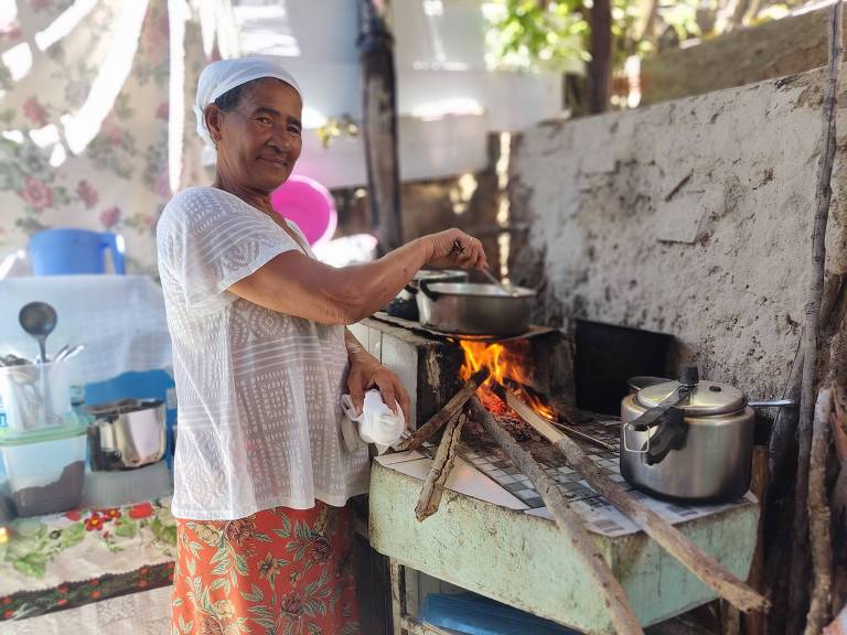 12 milhões de brasileiros usam lenha para cozinhar apesar dos riscos à saúde