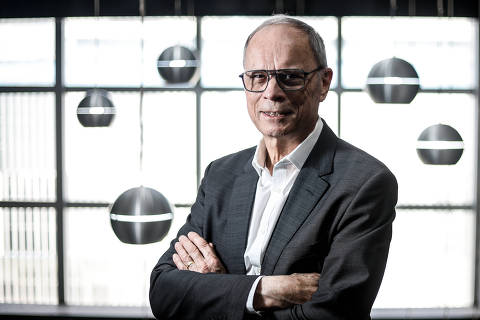 BRASILIA,DF, 15 -05-2025: o Nobel de Economia Jean Tirole em entrevista para folha no prédi do CADE, Conselho Administrativo de Defesa Econômica . (FOTO: Gabriela Biló/Folhapress, POLITICA)