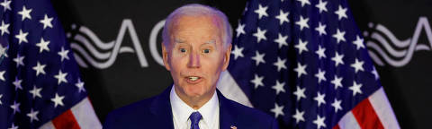 Former U.S. President Joe Biden makes his first major speech since leaving office, at the Advocates, Counselors, and Representatives for the Disabled (ACRD) conference in Chicago, Illinois, U.S. April 15, 2025.  REUTERS/Kamil Krzaczynski ORG XMIT: GGG-CHI100