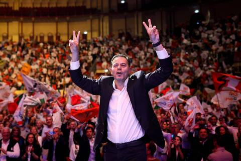 Democratic Alliance (AD) party leader and Portuguese Prime Minister Luis Montenegro gestures during a campaign rally in Lisbon on May 16, 2025, on the last day of the electoral campaign ahead of the snap elections on Sunday. (Photo by FILIPE AMORIM / AFP)