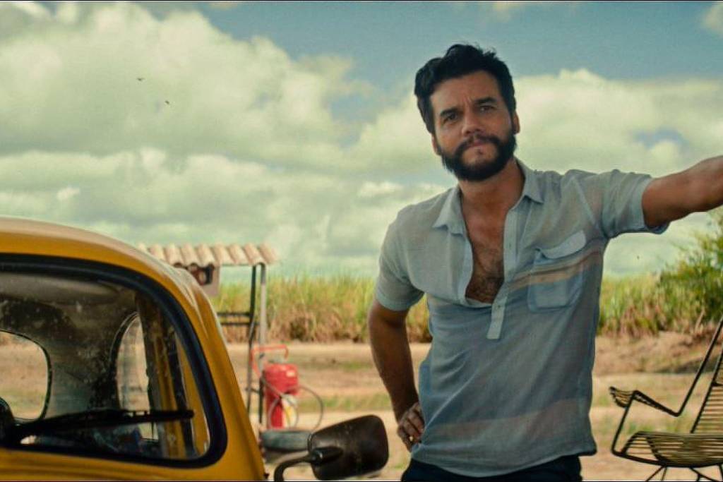 'O Agente Secreto', de Kleber Mendonça, arranca aplausos em Cannes: 'Obra-prima imponente'