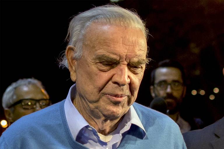 Roubo de medalha marcou José Maria Marin antes do Fifagate