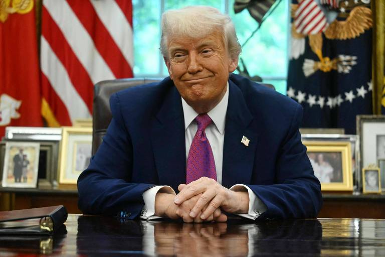 Câmara dos EUA aprova pacote de corte de impostos e de programas sociais de Trump; texto vai ao Senado