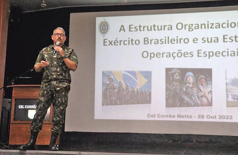 Agora réu, Bernardo Romão Corrêa Netto, coronel do Exército, disse em sua defesa que as mensagens contra o Alto Comando do Exército não passavam de "meras bravatas, destemperos emocionais"