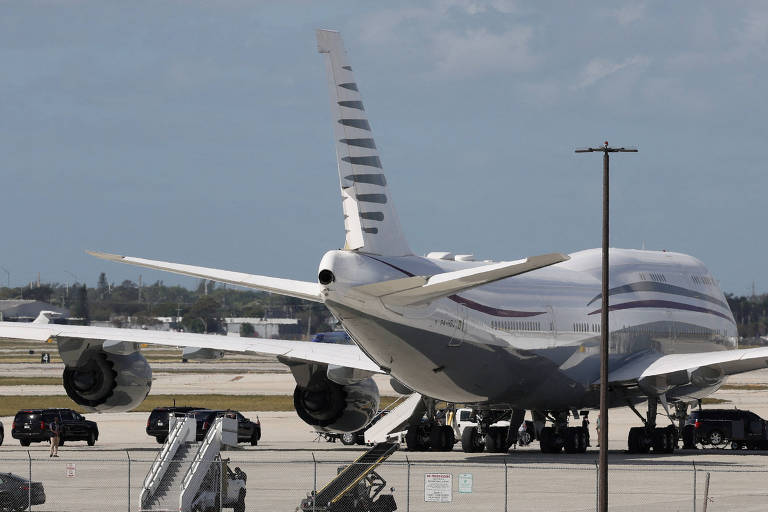 Trump aceita avião de R$ 2,2 bilhões de presente do Qatar
