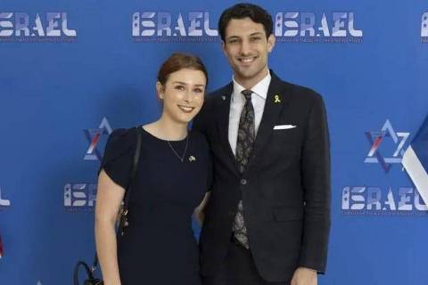 https://f.i.uol.com.br/fotografia/2025/05/22/1747908073682ef5e984827_1747908073_3x2_th.jpg