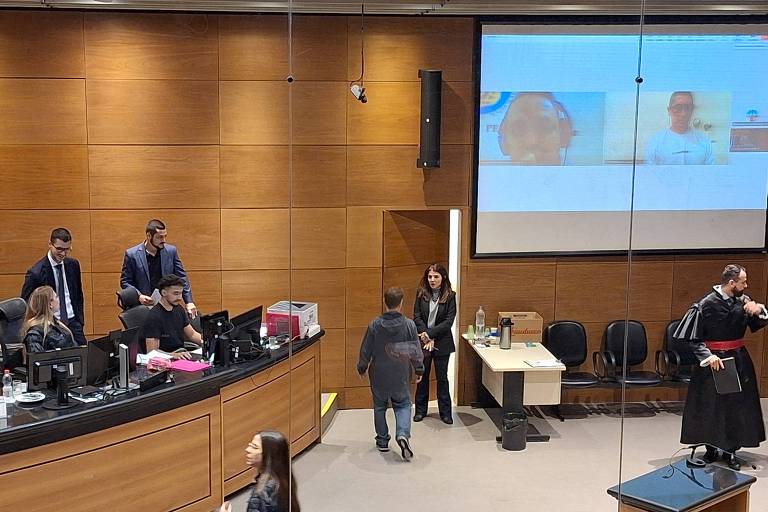Justiça do RJ contraria delação de Ronnie Lessa e condena ex-vereador por homicídio