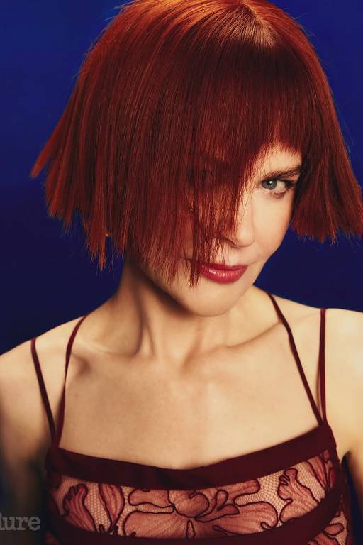 Nicole Kidman posa ruiva para revista