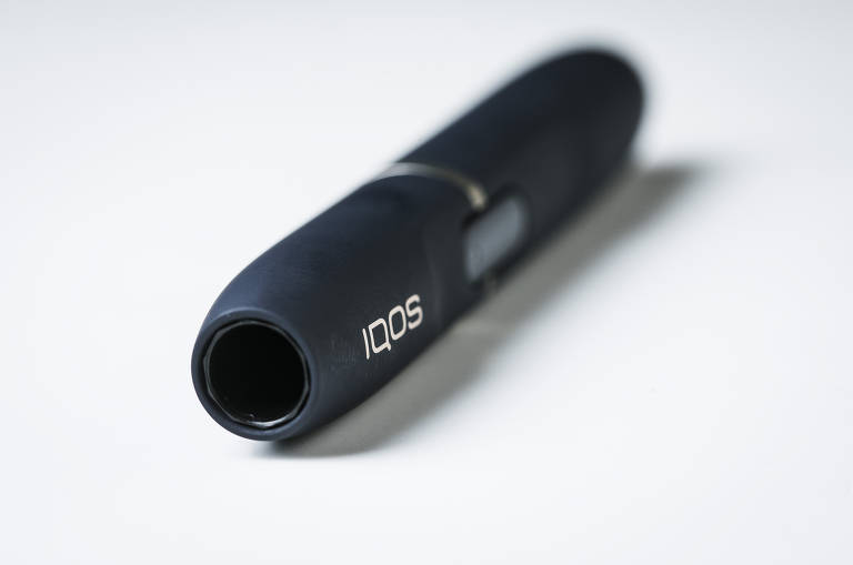 Publicações da indústria do tabaco afirmam existir redução de 90 a 95% dos produtos químicos nocivos emitidos no aerossol do dispositivo em relação à fumaça do cigarro tradicional