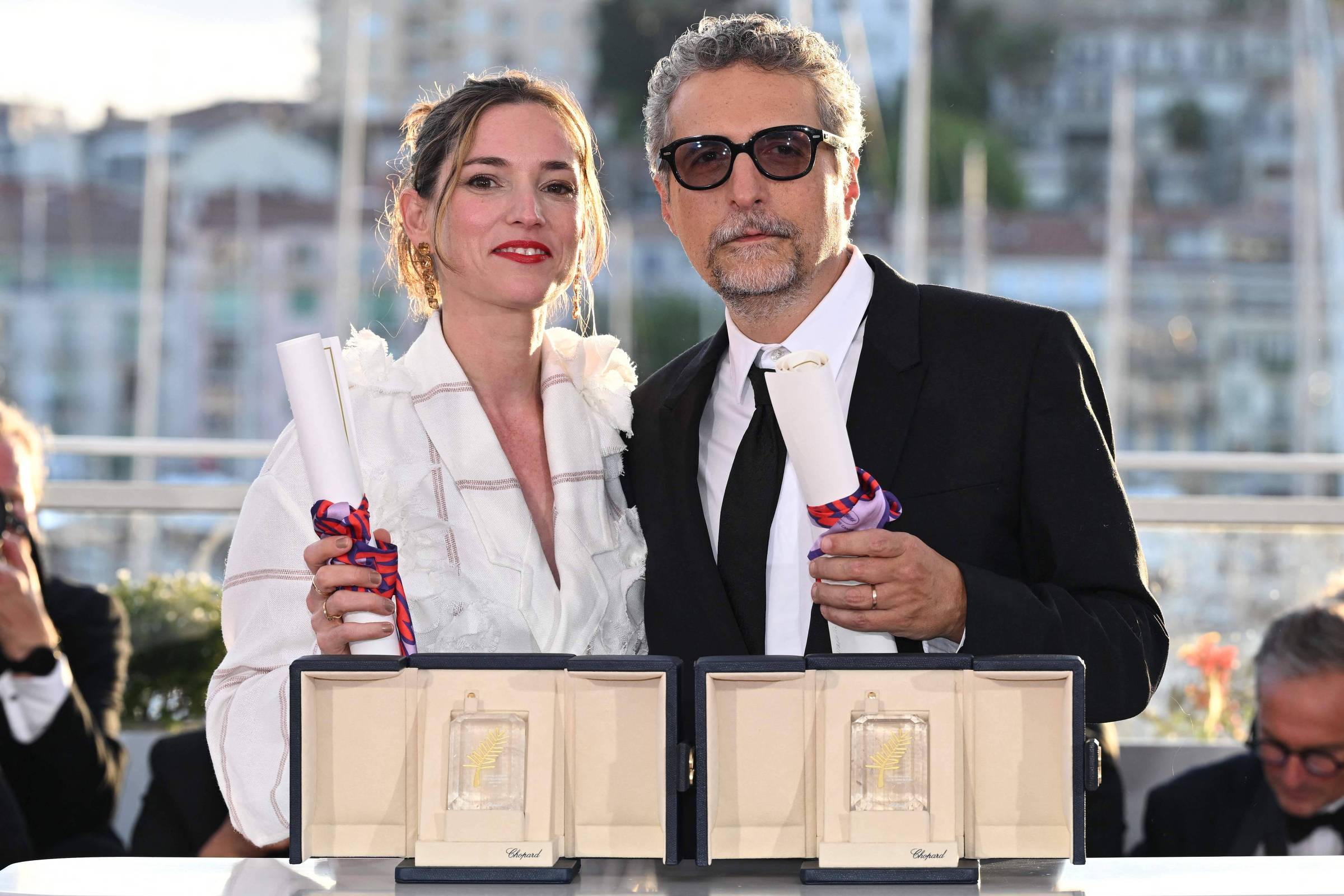 Walter Salles, de 'Ainda Estou Aqui', celebra prêmios de 'O Agente Secreto' em Cannes