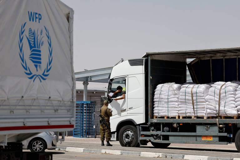 Chefe de fundação apoiada por Israel renuncia um dia antes de grupo começar a distribuir ajuda em Gaza