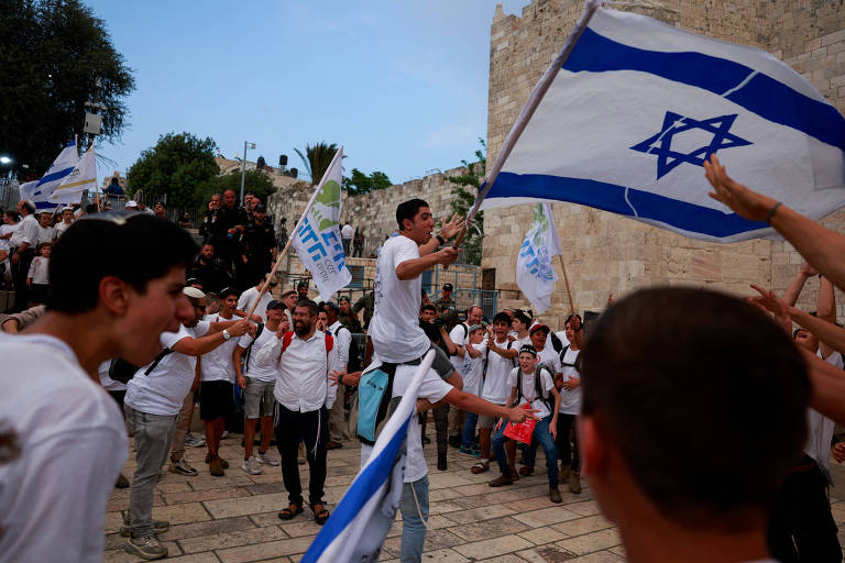 Marcha nacionalista em Jerusalém Oriental tem agressões e choque entre manifestantes