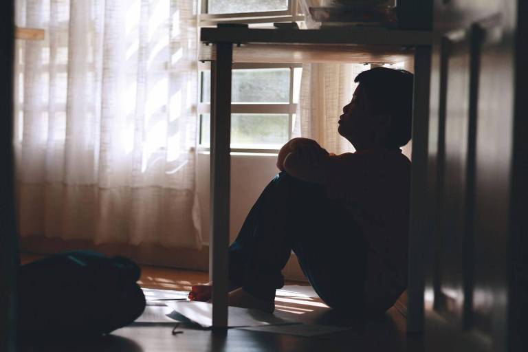 As crianças com deficiência rejeitadas por escolas: 'Devolveram a matrícula quando disse que meu filho é autista'