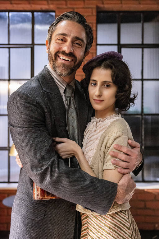 Cenas da novela Garota do Momento