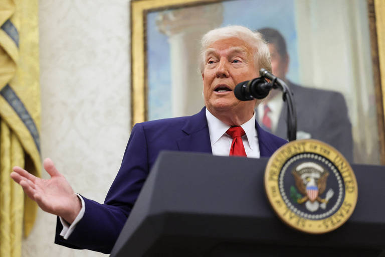 Trump agora diz que Putin pode estar enrolando ele