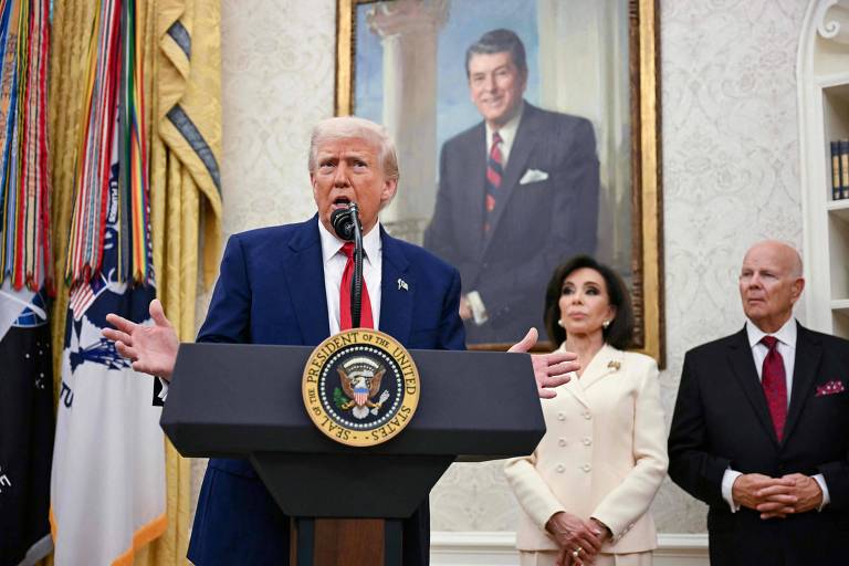 Trump diz que Harvard deveria ter teto de 15% de estudantes estrangeiros