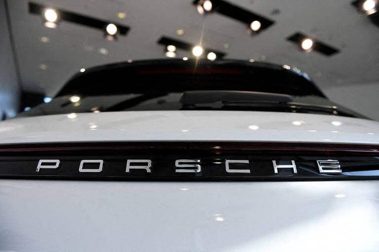 Tarifas de Trump e concorrência chinesa abalam Porsche em 2025: 'Tempestade violenta', diz CEO