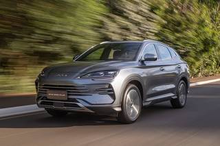 BYD lança linha 2026 do SUV híbrido