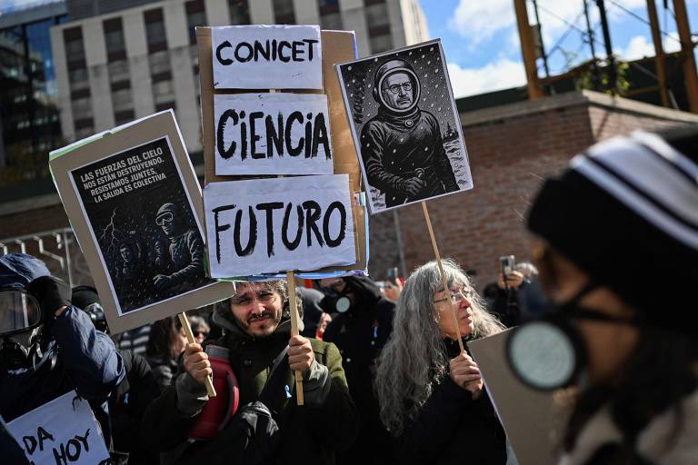 O financiamento para atividades científicas e o investimento em infraestrutura e equipamentos também minguaram